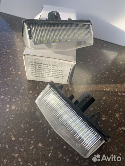 Подсветка номера Toyota Rav4 (XA40)