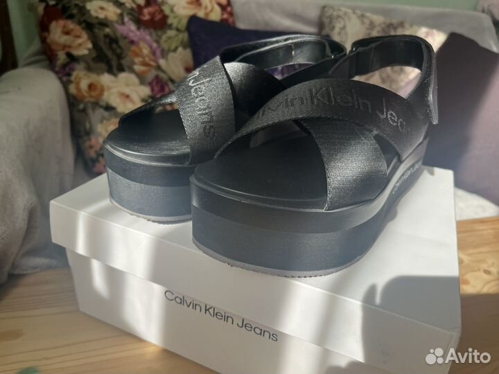 Calvin klein сандалии 37