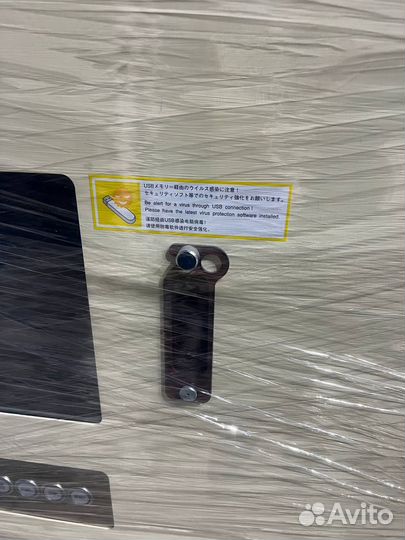 Towa LCM 1010 для компрессионного формования