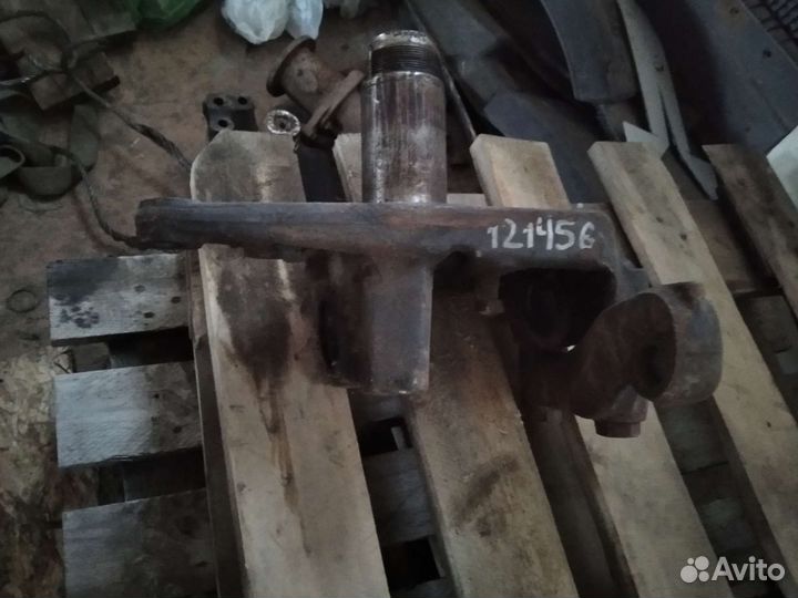 Кулак поворотный (цапфа) Renault premium