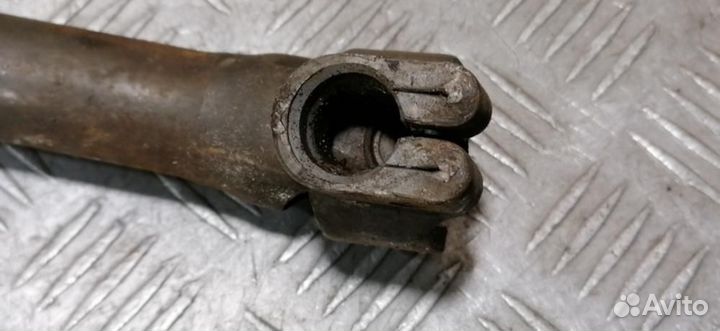 Кардан рулевой нижний Opel Zafira A