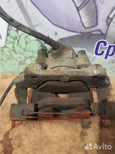 Суппорт передний левый Mercedes-Benz W210