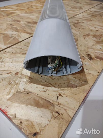 Светильник Rival для магазина офиса склада