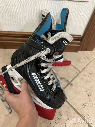 Коньки хоккейные детские размер YTH 10 Bauer