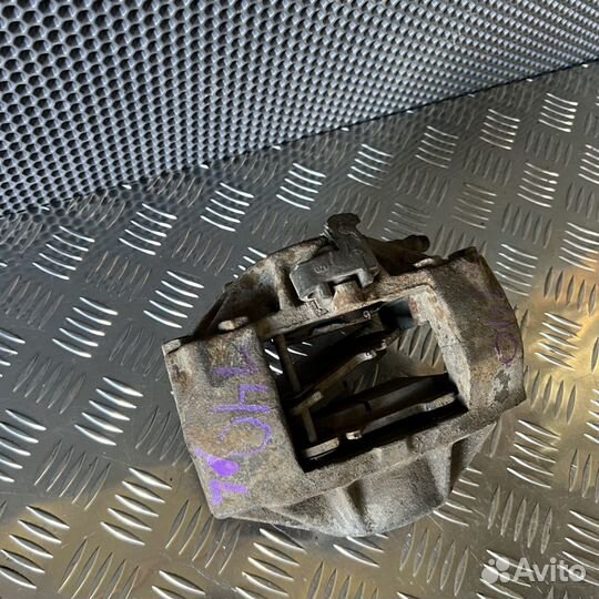 Суппорт тормозной передний левый Mercedes-Benz S-к