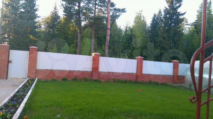 Коттедж 193 м² на участке 8,8 сот.