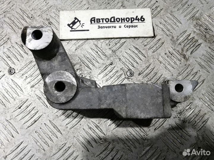 Кронштейн опоры двигателя HR16DE Nissan Note E11