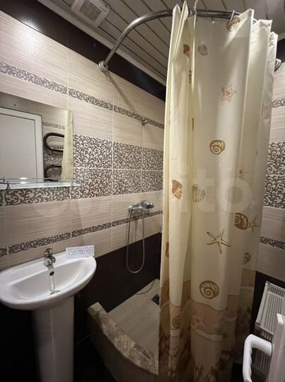 2-к. квартира, 56 м², 1/9 эт.