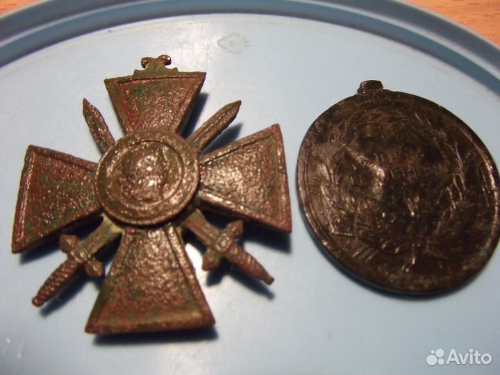 Медали и знаки пмв