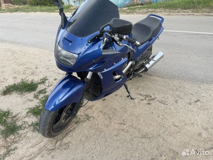 Kawasaki GPZ 1100-ninja