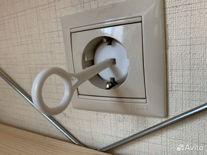 Защита/заглушка розеток от детей