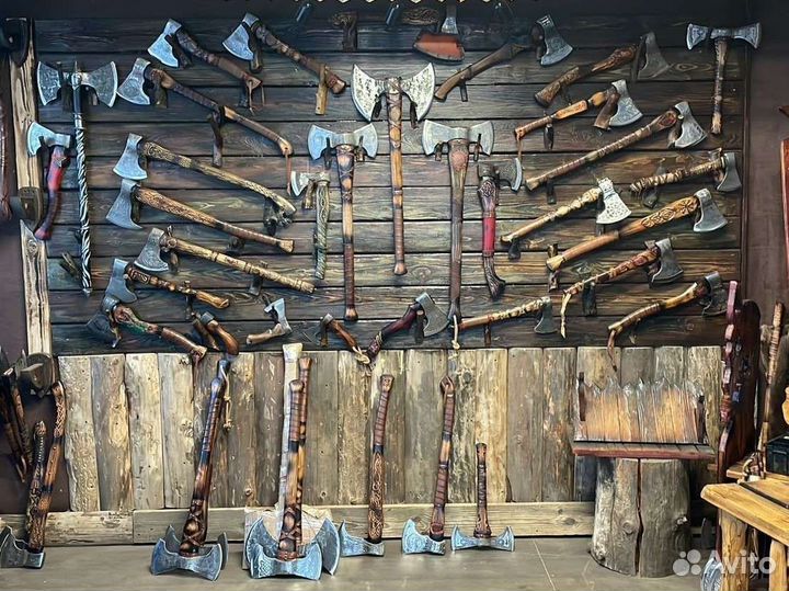 Топор кованый Лапа Велеса ручная работа