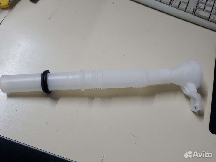 Горловина бачка омывателя Lancer X