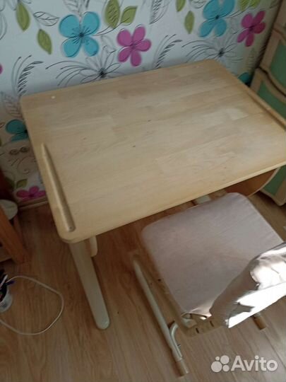 Детские стол и стул для учебы