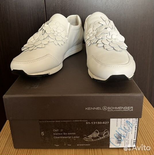 Женские белые кроссовки Kennel&Schmenger