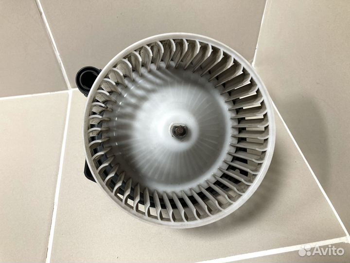 Моторчик отопителя салона Ssang Yong Actyon NEW