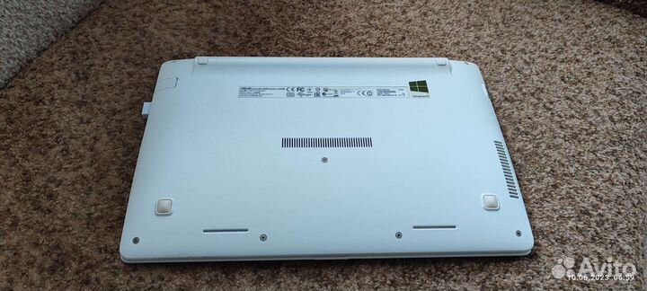 Нетбук asus X200M