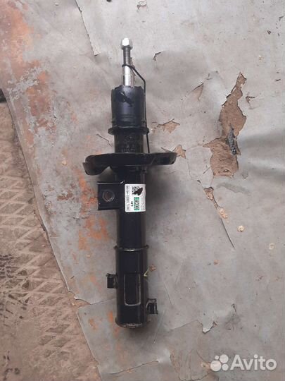 Передняя левая стойка Хендай solaris (оригинал)