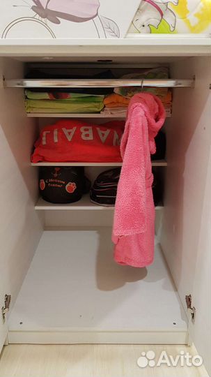 Детская кровать чердак со столом и шкафом