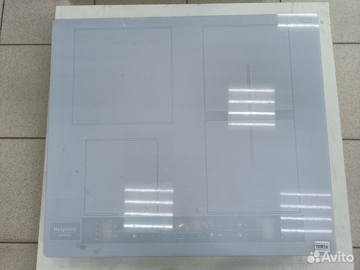 Индукционная варочная панель Ariston