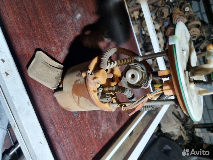 Бензонасос 2.0 бензин Mazda Tribute 2000-2007