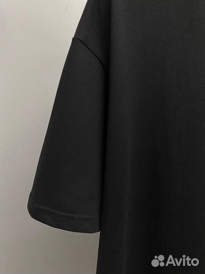 Футболка prada