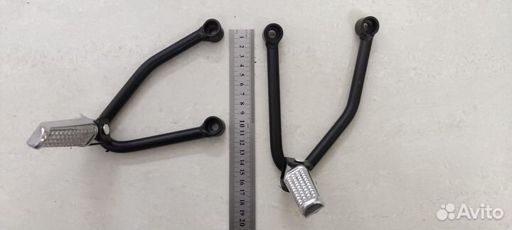 Подножки заднего пассажира