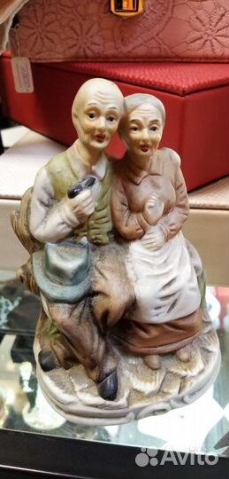 Статуэтка старички бисквит