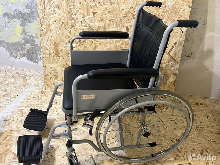 Коляска инвалидная