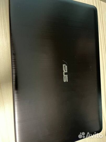 Ноутбук asus