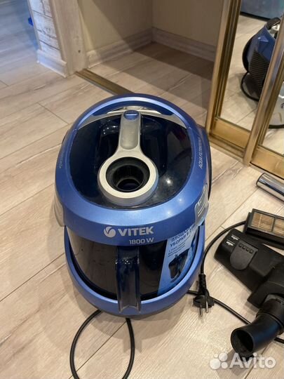 Пылесос Vitek 1800 w