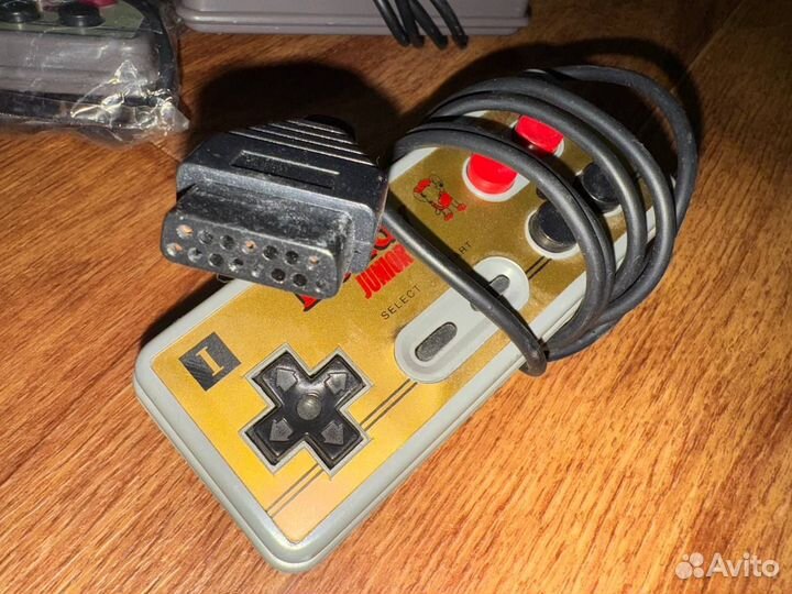 Игровая приставка Dendy + джойстики