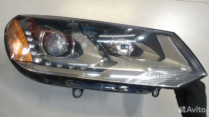 Фара (передняя) Volkswagen Touareg, 2011