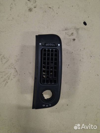 Дефлектор обдува салона DAF XF 105 2008 1308506
