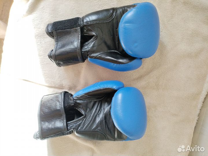 Боксерские перчатки 12 oz