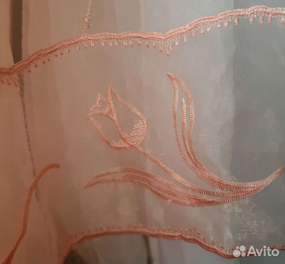 Тюль в зал с вышивкой