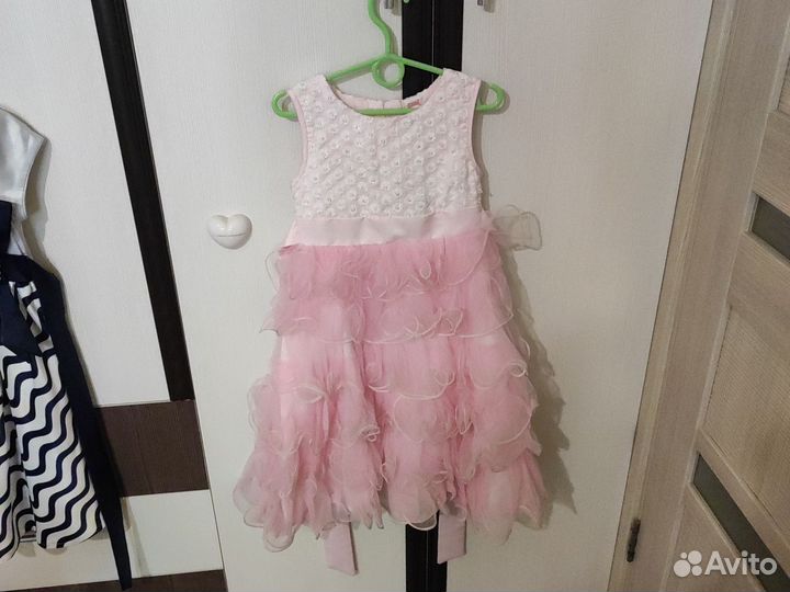 Платья нарядные 116, 128