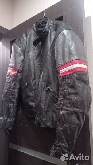 Мотокуртка dainese 52 кожаная