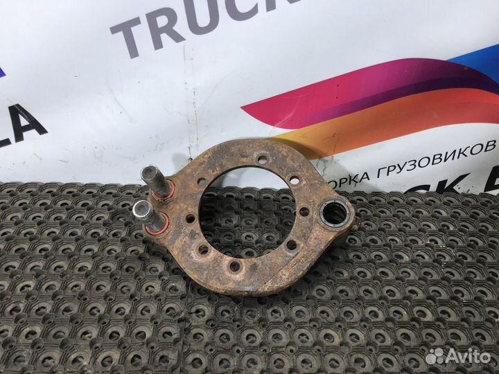 Щит опорный передний левый