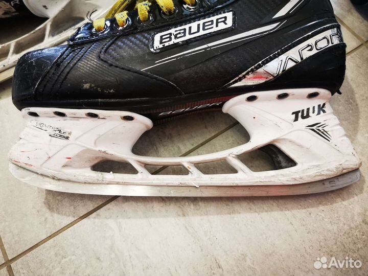 Хоккейные коньки bauer