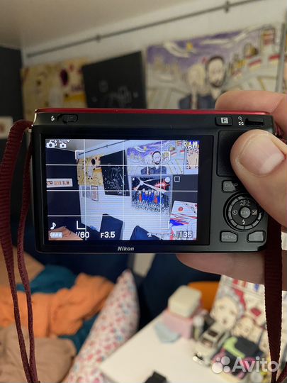 Фотоаппарат Nikon 1 J1 с объективом 10-30