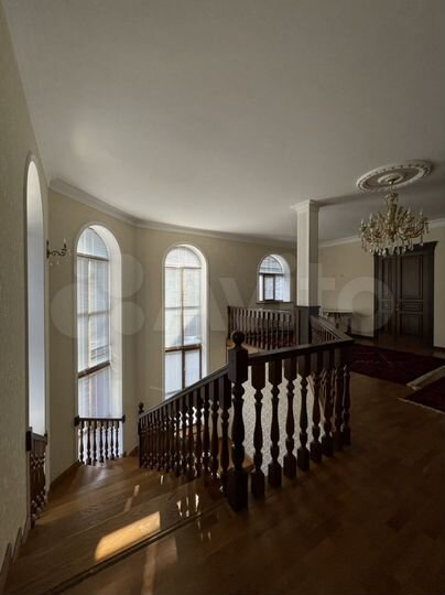 Дом 406,8 м² на участке 5,4 сот.