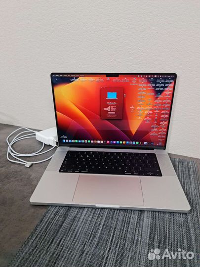 MacBook Pro 16 32/32/1TB M1 Max