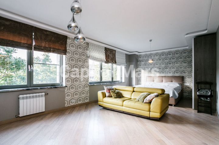 3-к. квартира, 110 м², 4/22 эт.