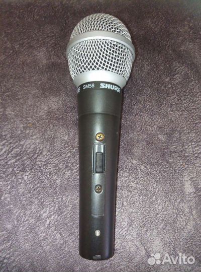 Продам микрофон Shure sm58