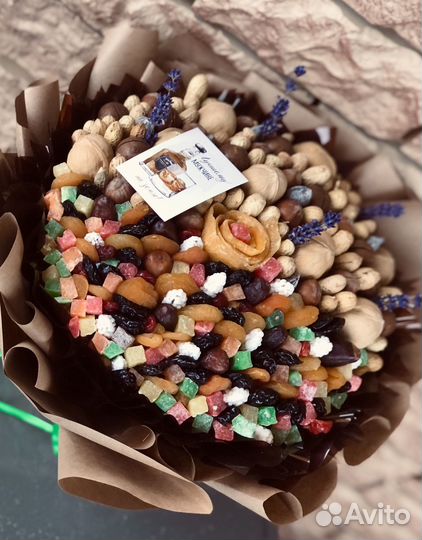 Букет из сухофруктов