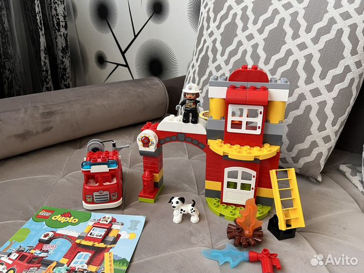 Lego duplo пожарное депо 10903
