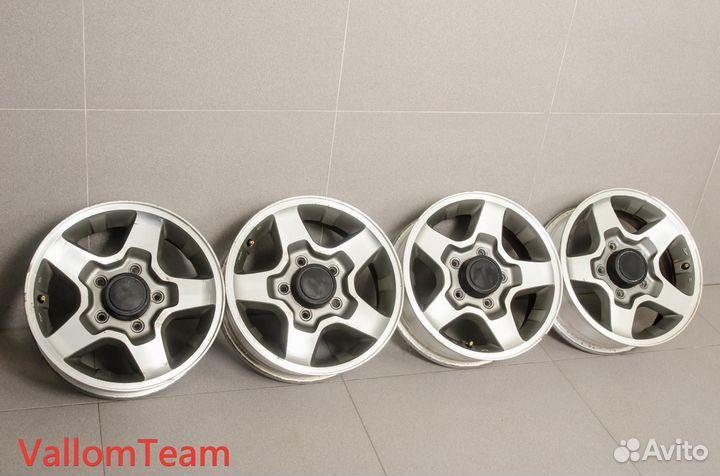 Лот KA6356 Оригинальные 16-е диски suzuki