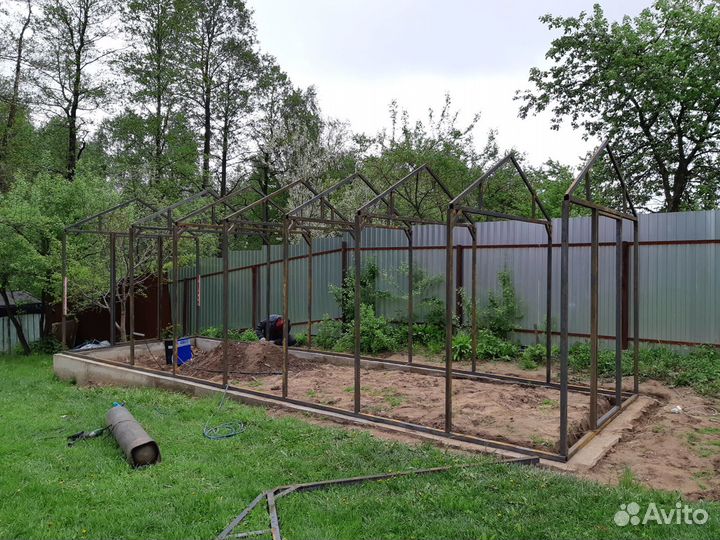 Теплицы Арочные Капелька Прямостенные