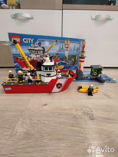 Lego City 60109